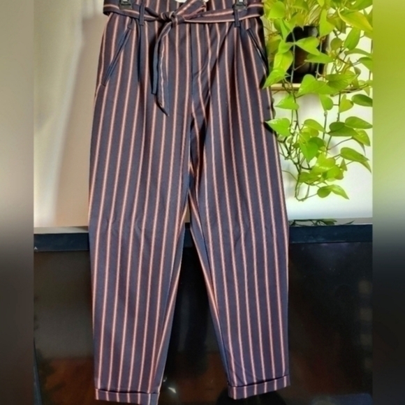 NWOT ZARA NAVY PAPERBAG TROUSERS SIZE S - Picture 2 of 2